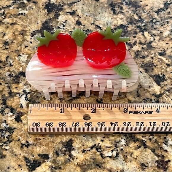 Strawberry Iridescent Claw Clip Hair Accessory - Picture 8 of 9